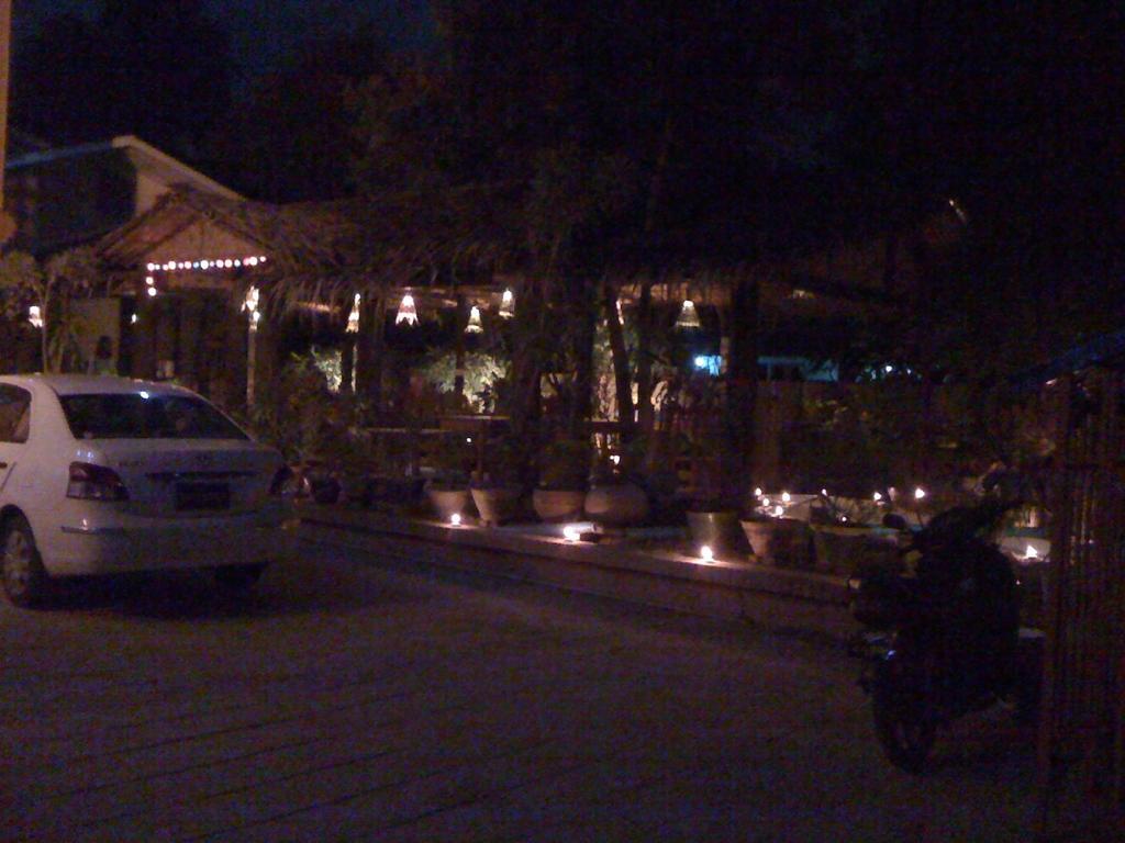 Green Land Motel Bagan Exterior photo